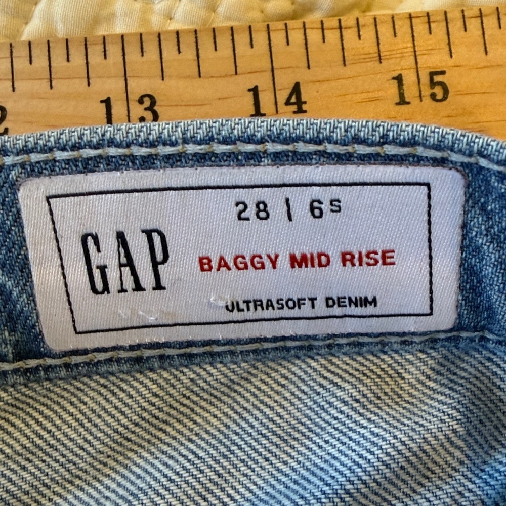 Gap Baggy Mid Rise Wide Leg Jeans Light Wash Size 28 - Picture 6 of 7